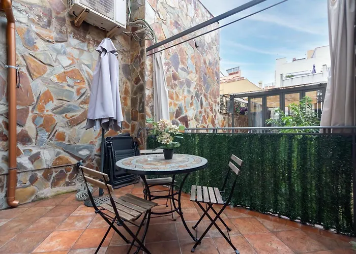 Hostal House